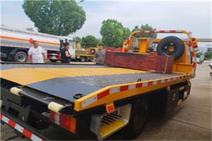 叙永附近拖车电话号码服务